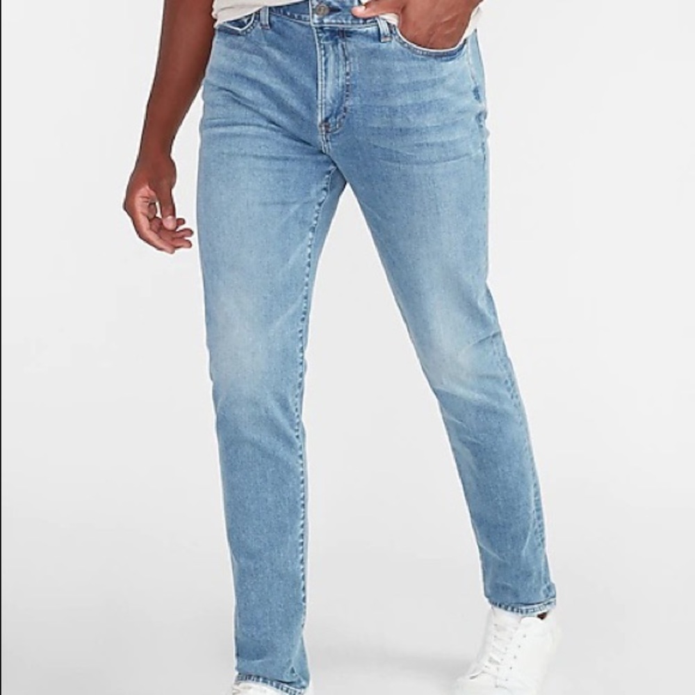 Express Men’s Skinny Supersoft Light Wash Hyper Stretch Jeans